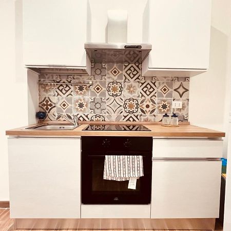 Civico 81 Apartment Napoli Bagian luar foto