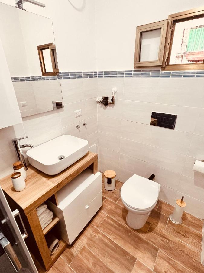 Civico 81 Apartment Napoli Bagian luar foto