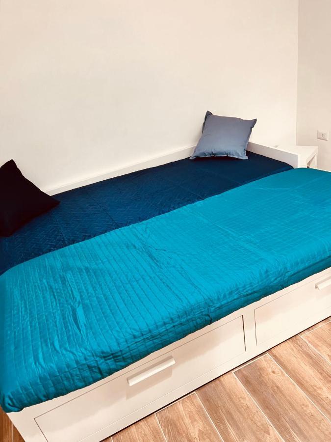 Civico 81 Apartment Napoli Bagian luar foto