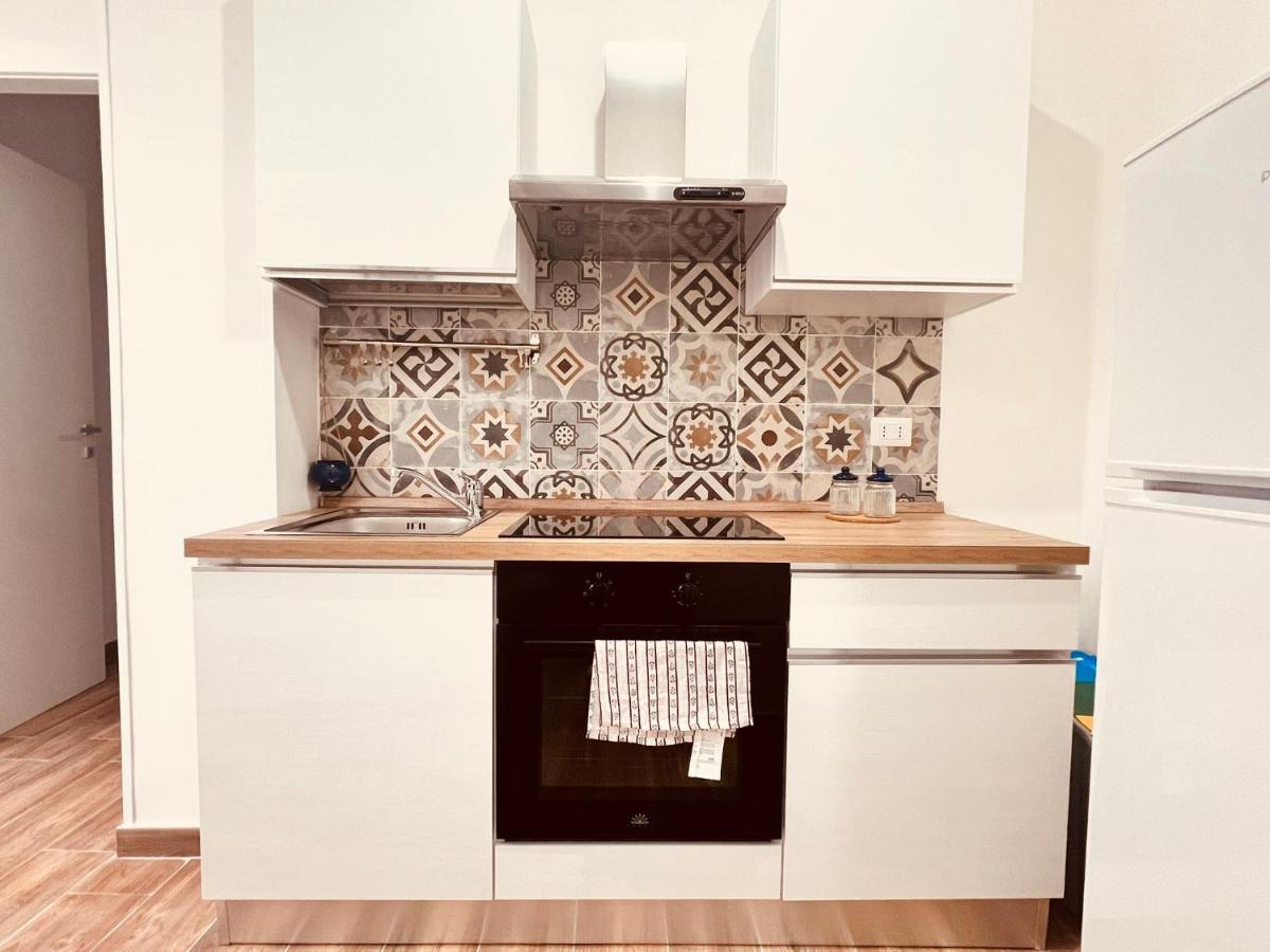 Civico 81 Apartment Napoli Bagian luar foto